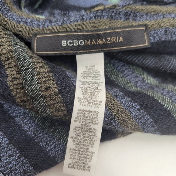 BCBG MaxAzaria Multi Media Blue Patterned Boho Fringed Shawl/Poncho Size OS - Picture 10 of 10
